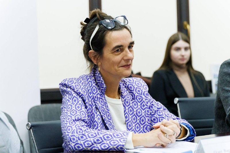 Мав робочу зустріч із новопризначеною Представницею УВКБ ООН в Україні Бернадетт Кастель-Голлінгсворт Мав робочу зустріч із новопризначеною Представницею УВКБ ООН в Україні Бернадетт Кастель-Голлінгсворт