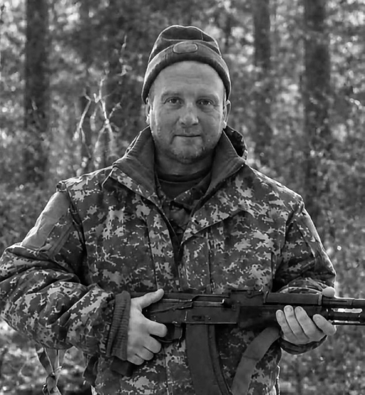 Щоденно о 9 годині – загальнонаціональна хвилина мовчання. Зупиніться, де б ви не були Щоденно о 9 годині – загальнонаціональна хвилина мовчання. Зупиніться, де б ви не були