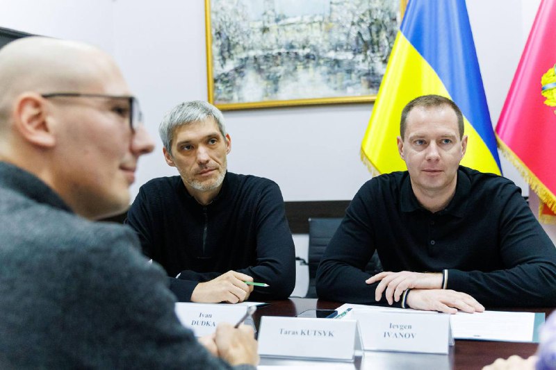 Мав робочу зустріч із новопризначеною Представницею УВКБ ООН в Україні Бернадетт Кастель-Голлінгсворт Мав робочу зустріч із новопризначеною Представницею УВКБ ООН в Україні Бернадетт Кастель-Голлінгсворт