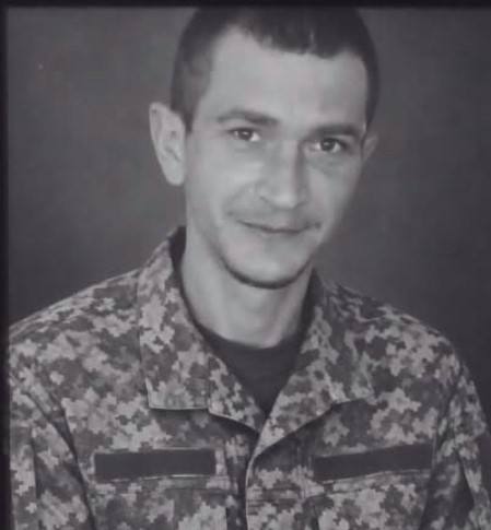 Щоденно о 9 годині – загальнонаціональна хвилина мовчання. Зупиніться, де б ви не були Щоденно о 9 годині – загальнонаціональна хвилина мовчання. Зупиніться, де б ви не були