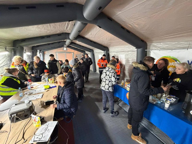 ❗️Продовжуємо працювати над ліквідацією наслідків ворожої атаки та підтримкою людей. ❗️Продовжуємо працювати над ліквідацією наслідків ворожої атаки та підтримкою людей.