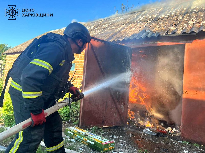 ‼️Харківщина: внаслідок ударів БпЛА сталися 2 пожежі, 1 людина загинула, ще 2 постраждали
Вдень ворог завдав удару безпілотником по с ‼️Харківщина: внаслідок ударів БпЛА сталися 2 пожежі, 1 людина загинула, ще 2 постраждали
Вдень ворог завдав удару безпілотником по с