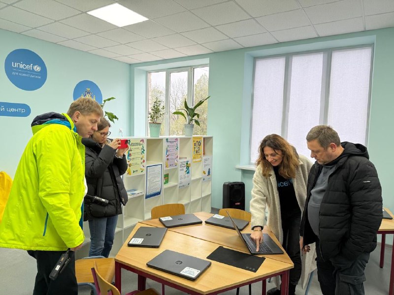 Херсонщину з офіційним візитом відвідала делегація ЮНІСЕФ в Україні на чолі з керівницею одеського офісу Одрі Лекомт Херсонщину з офіційним візитом відвідала делегація ЮНІСЕФ в Україні на чолі з керівницею одеського офісу Одрі Лекомт