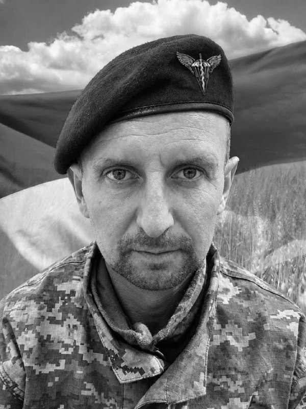 Щоденно о 9 годині – загальнонаціональна хвилина мовчання. Зупиніться, де б ви не були Щоденно о 9 годині – загальнонаціональна хвилина мовчання. Зупиніться, де б ви не були