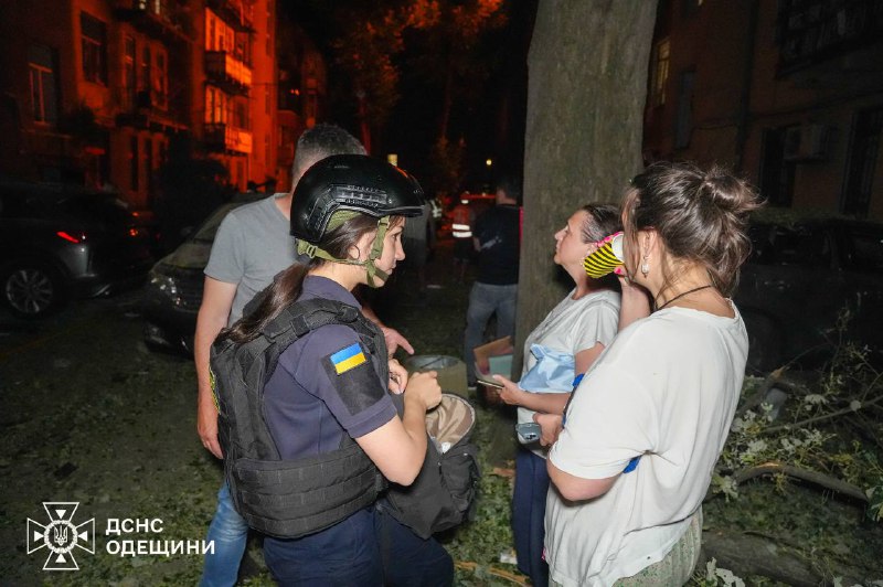 Одеса… 💔
Там, де ще вчора вирувало життя, сьогодні – уламки та тиша після ворожої атаки Одеса… 💔
Там, де ще вчора вирувало життя, сьогодні – уламки та тиша після ворожої атаки