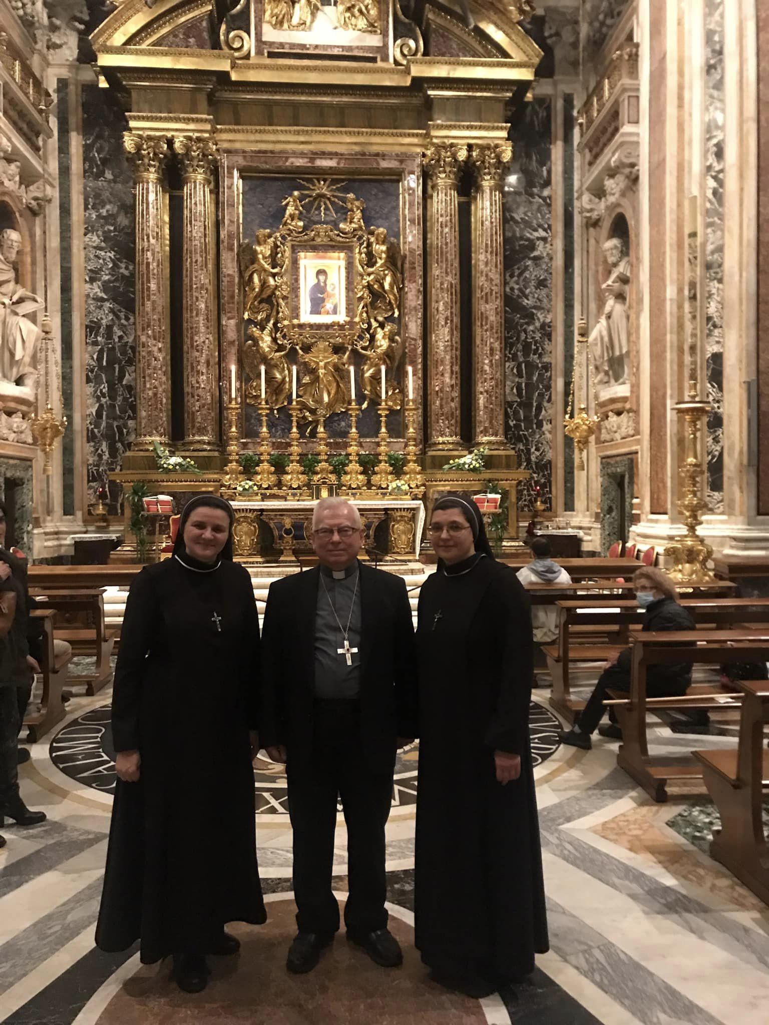 Сестра Климентія Луків: «Фільм «Католицизм: мандрівка до серця віри» повинен побачити кожен!» Сестра Климентія Луків: «Фільм «Католицизм: мандрівка до серця віри» повинен побачити кожен!»