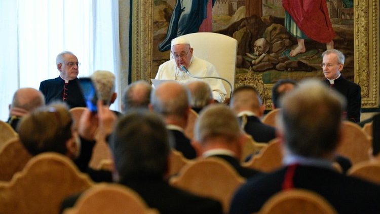 Папа релігійним братствам: будьте місіонерами Божої лагідності Папа релігійним братствам: будьте місіонерами Божої лагідності