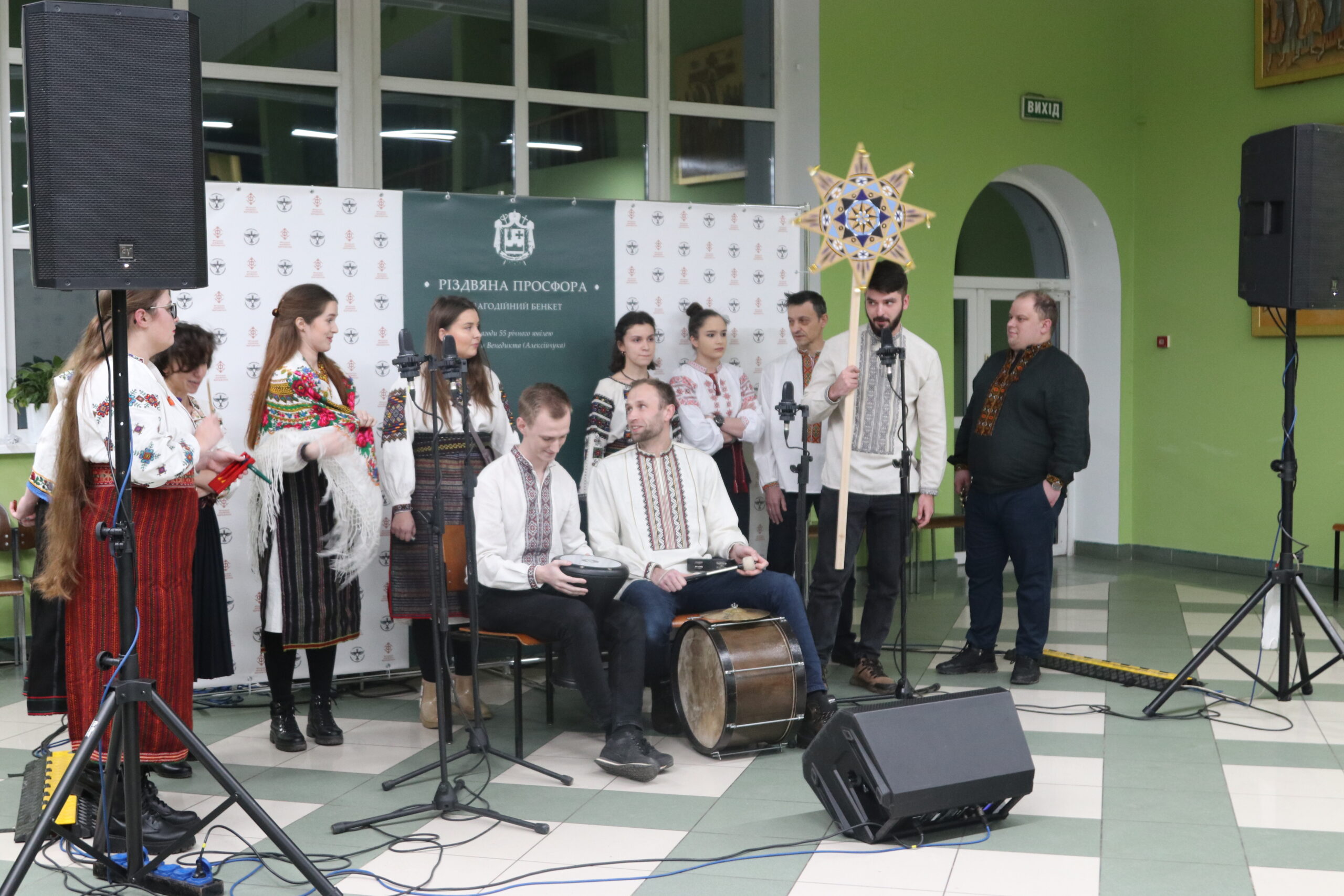 Близько пів мільйона гривень зібрали на&nbsp;цьогорічній &laquo;Різдвяній просфорі&raquo; для стипендій семінаристам