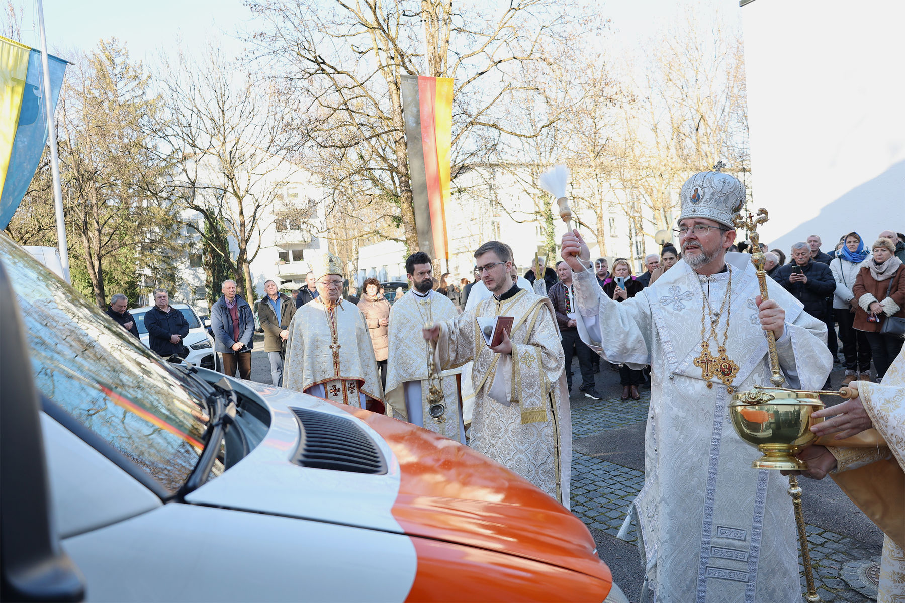 Для потреб українських захисників передали черговий реанімобіль з&nbsp;Мюнхена