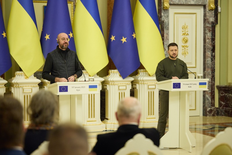 Масштаб нашої співпраці є новою історією і для України, і для Євросоюзу – Володимир Зеленський за результатами зустрічі з Шарлем Мішелем у Києві Масштаб нашої співпраці є новою історією і для України, і для Євросоюзу – Володимир Зеленський за результатами зустрічі з Шарлем Мішелем у Києві