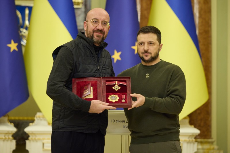 На Алеї сміливості в Києві було відкрито іменну табличку Шарля Мішеля На Алеї сміливості в Києві було відкрито іменну табличку Шарля Мішеля