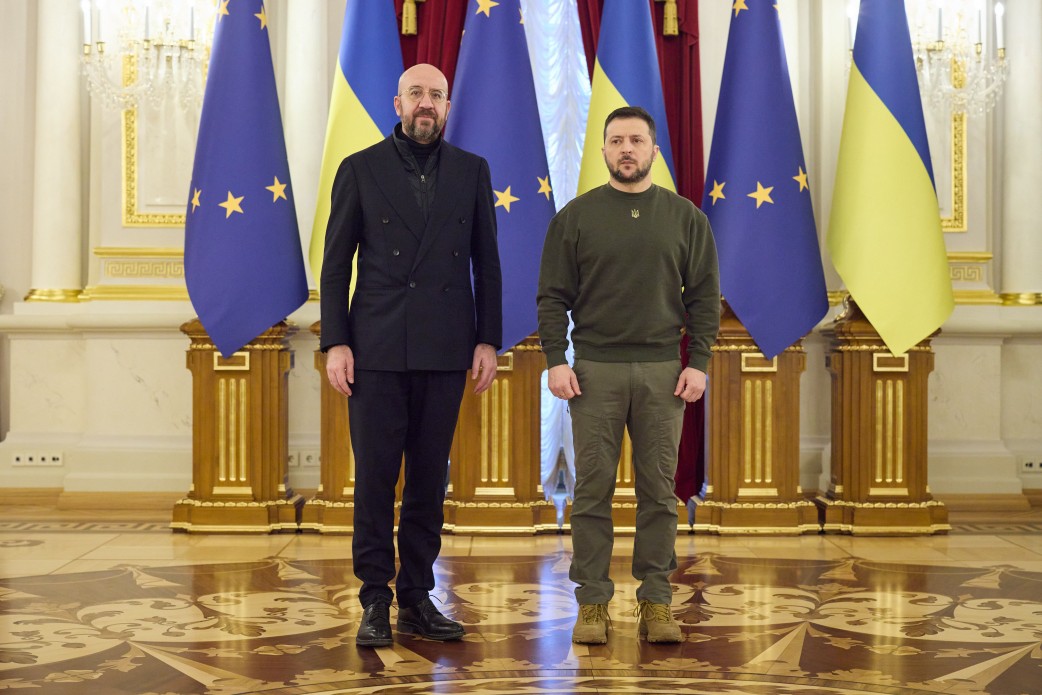 Проти тисяч танків РФ недостатньо лише мужності й мотивації українських воїнів – потрібна відповідна кількість зброї – Володимир Зеленський Проти тисяч танків РФ недостатньо лише мужності й мотивації українських воїнів – потрібна відповідна кількість зброї – Володимир Зеленський