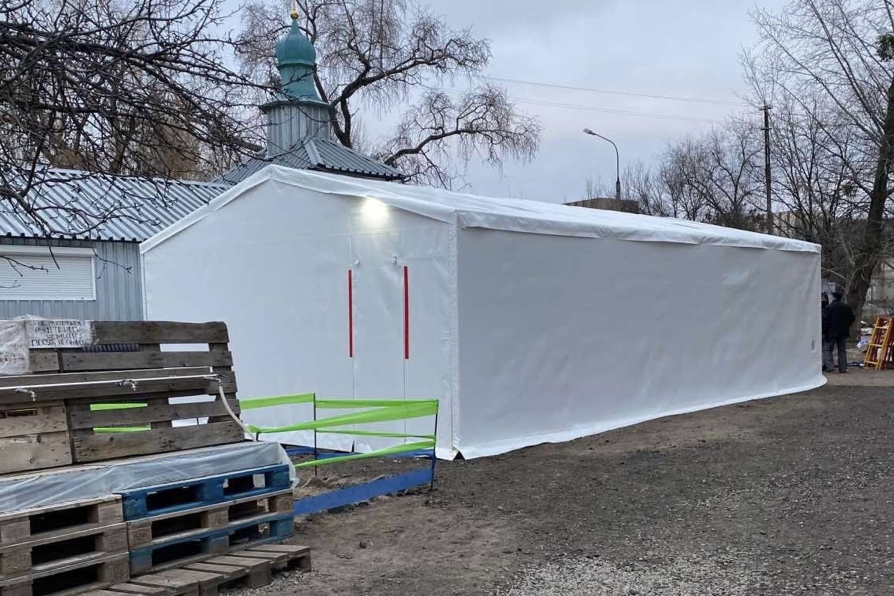 Пункт незламності відкрили в Харкові при катедральному соборі Святого Миколая