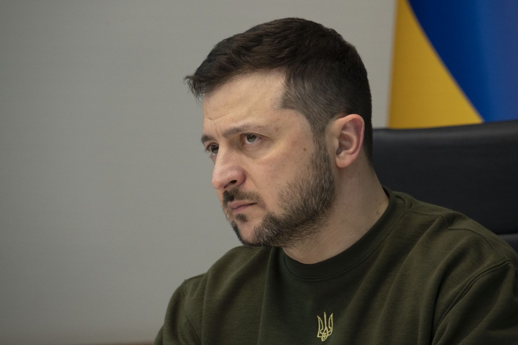 Україні потрібно більше фахівців із європейських справ, які захищатимуть європейські цінності – Президент під час спілкування зі студентами та викладачами Коледжу Європи Україні потрібно більше фахівців із європейських справ, які захищатимуть європейські цінності – Президент під час спілкування зі студентами та викладачами Коледжу Європи