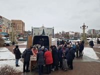 В Ірпені вже вдруге роздали гарячі обіди для потребуючих В Ірпені вже вдруге роздали гарячі обіди для потребуючих