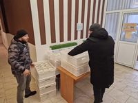 В Ірпені вже вдруге роздали гарячі обіди для потребуючих В Ірпені вже вдруге роздали гарячі обіди для потребуючих