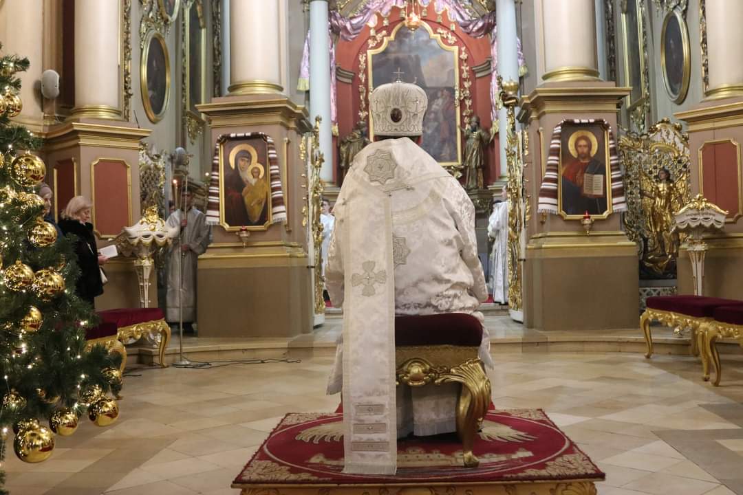 Владика Володимир на Богоявлення: «Пресвята Трійця вказує нам на єдність, бо сама є досконалою єдністю» Владика Володимир на Богоявлення: «Пресвята Трійця вказує нам на єдність, бо сама є досконалою єдністю»