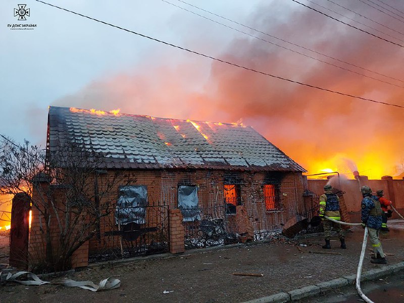 Чергові злочини ворога!
⏺Вранці 14 лютого російські війська знову обстріляли місто Очаків Миколаївської області Чергові злочини ворога!
⏺Вранці 14 лютого російські війська знову обстріляли місто Очаків Миколаївської області