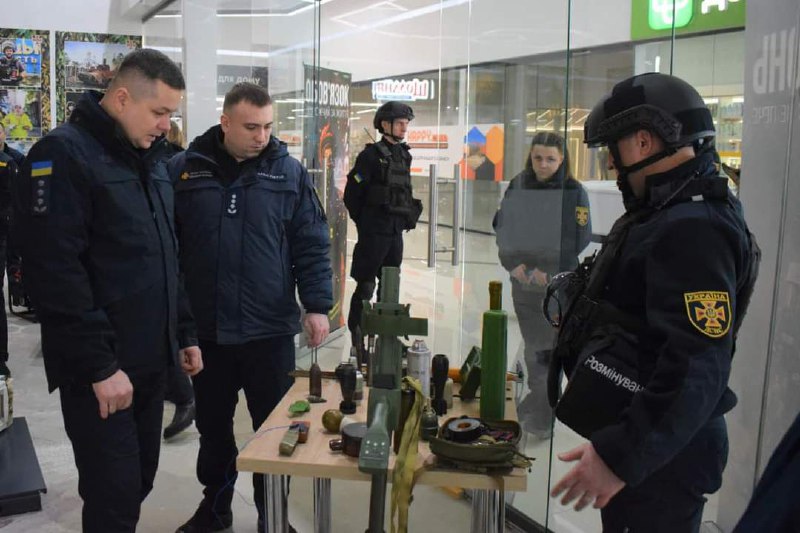 Відбулась робоча поїздка директора Департаменту запобігання надзвичайним ситуаціям до гарнізону ДСНС Рівненської області Відбулась робоча поїздка директора Департаменту запобігання надзвичайним ситуаціям до гарнізону ДСНС Рівненської області