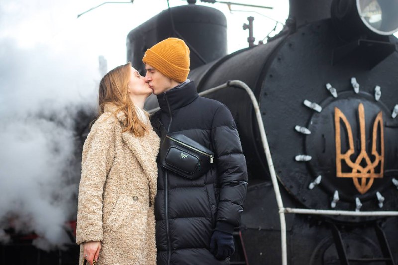 🚆💖 «Потяг до тебе», який Укрзалізниця запустила до Дня закоханих, щойно здійснив останній в цьому сезоні... 🚆💖 «Потяг до тебе», який Укрзалізниця запустила до Дня закоханих, щойно здійснив останній в цьому сезоні...