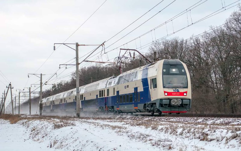 Рівно рік тому, на десяту річницю створення Української залізничної швидкісної компанії Рівно рік тому, на десяту річницю створення Української залізничної швидкісної компанії
