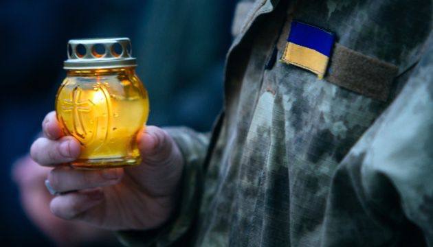 Сьогодні вшановуємо учасників бойових дій на території інших держав. Українських воїнів Сьогодні вшановуємо учасників бойових дій на території інших держав. Українських воїнів