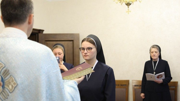 Бог кличе і під час війни: почути і прийняти Його запрошення Бог кличе і під час війни: почути і прийняти Його запрошення