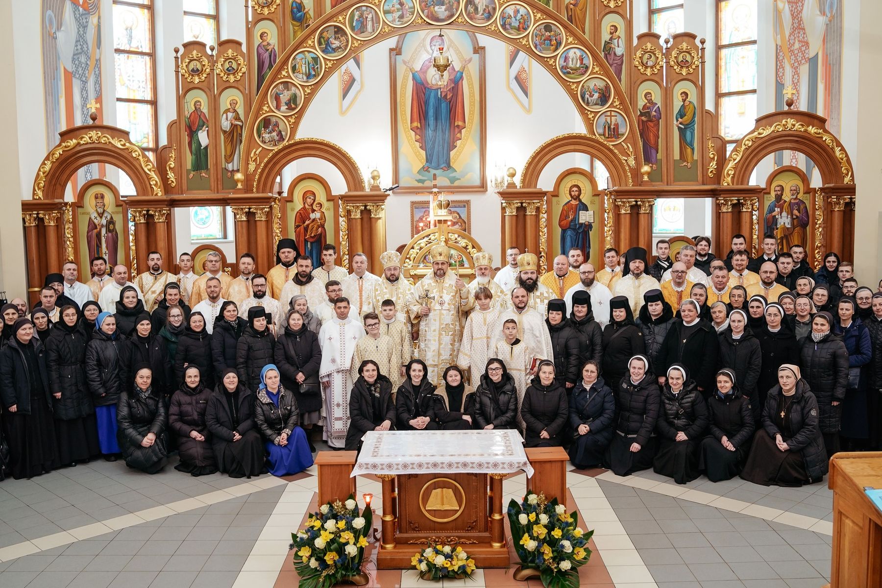 &laquo;Боже, почуй молитву богопосвячених осіб за&nbsp;перемогу України&raquo;: VIII Всецерковна проща монашества відбулася в&nbsp;Україні та&nbsp;Польщі