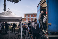 Бути поруч зі&nbsp;своїм народом: до&nbsp;України надіслали соту вантажівку допомоги