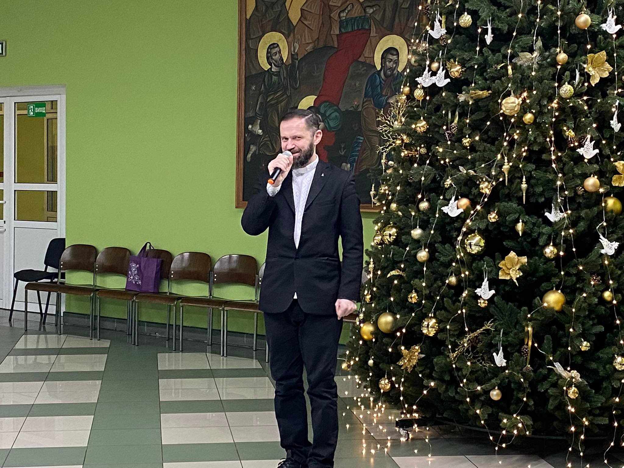 «Це вечір тиші та ділення тим, чим ми живемо»: У Львівській семінарії відбулася коляда монашества Львівської Архиєпархії «Це вечір тиші та ділення тим, чим ми живемо»: У Львівській семінарії відбулася коляда монашества Львівської Архиєпархії