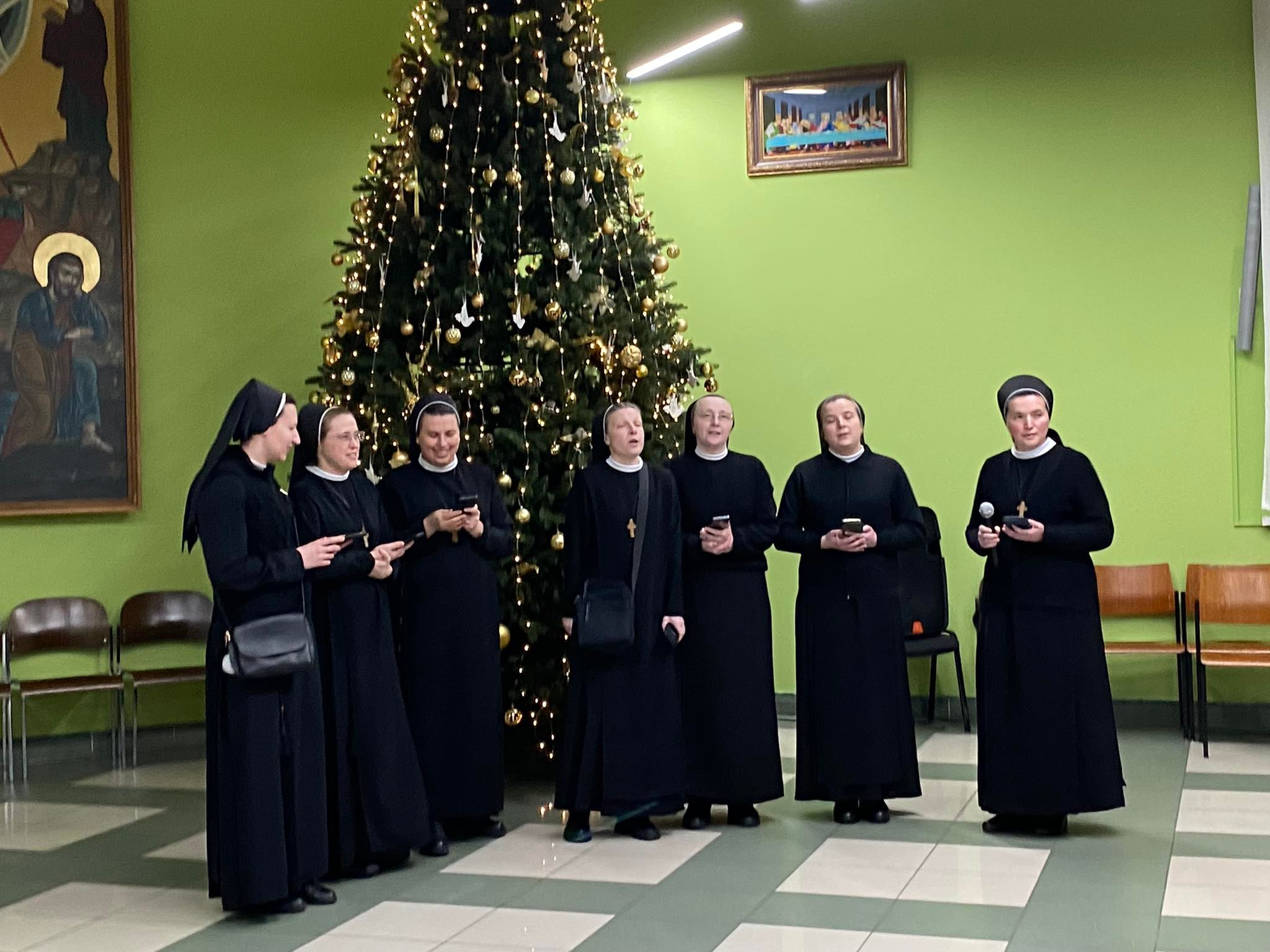 «Це вечір тиші та ділення тим, чим ми живемо»: У Львівській семінарії відбулася коляда монашества Львівської Архиєпархії «Це вечір тиші та ділення тим, чим ми живемо»: У Львівській семінарії відбулася коляда монашества Львівської Архиєпархії