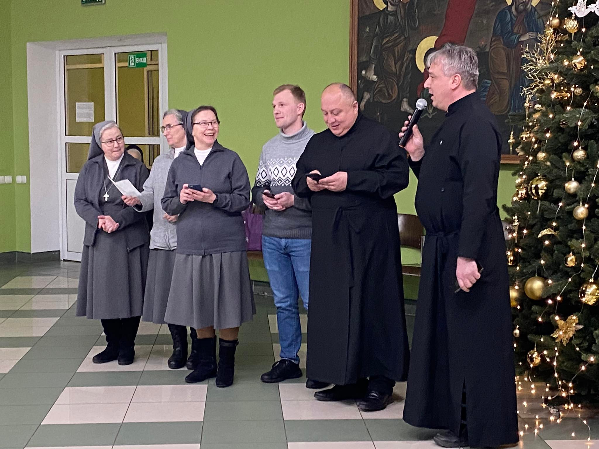 «Це вечір тиші та ділення тим, чим ми живемо»: У Львівській семінарії відбулася коляда монашества Львівської Архиєпархії «Це вечір тиші та ділення тим, чим ми живемо»: У Львівській семінарії відбулася коляда монашества Львівської Архиєпархії