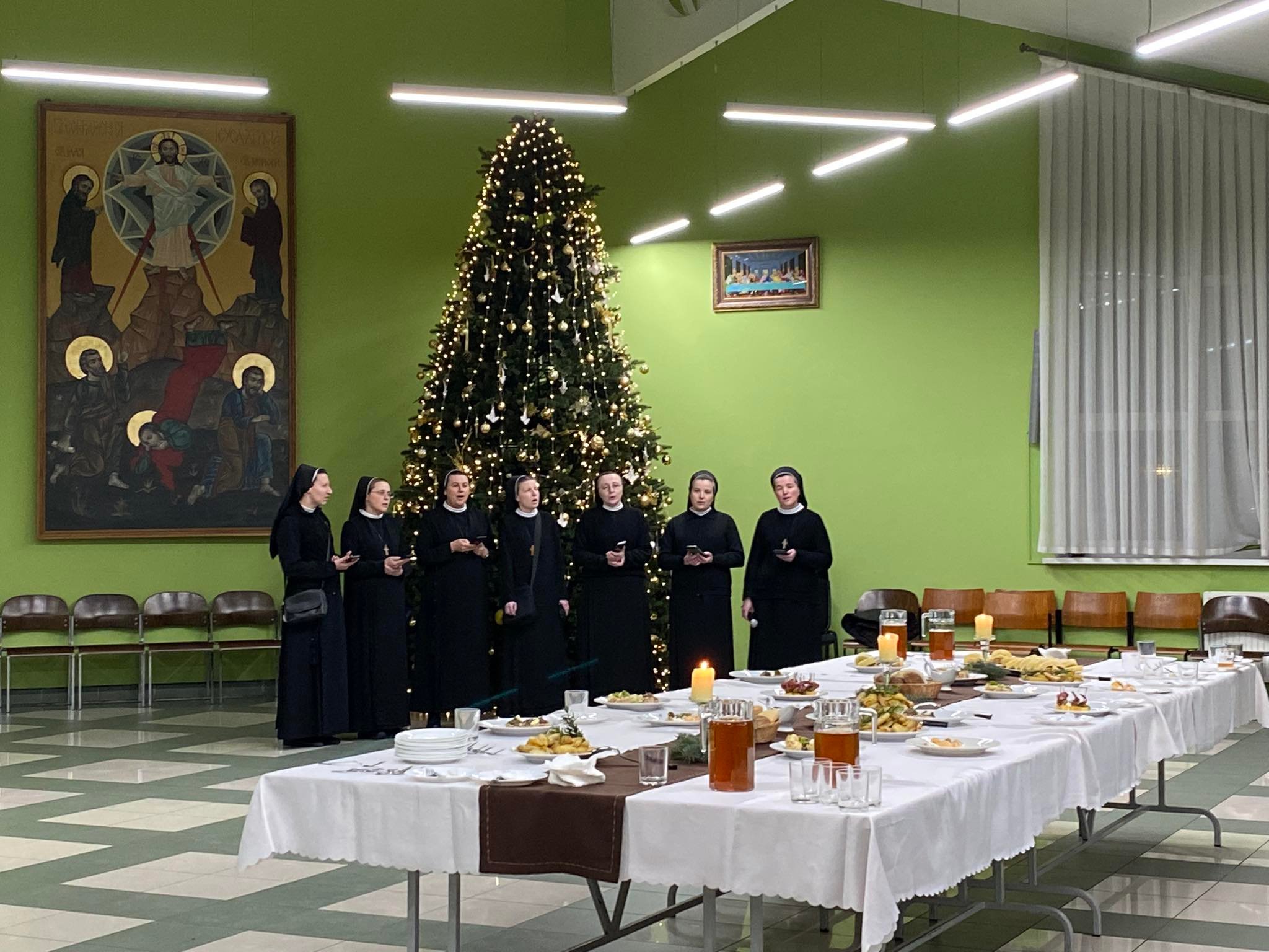 «Це вечір тиші та ділення тим, чим ми живемо»: У Львівській семінарії відбулася коляда монашества Львівської Архиєпархії «Це вечір тиші та ділення тим, чим ми живемо»: У Львівській семінарії відбулася коляда монашества Львівської Архиєпархії