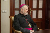 &laquo;Дякую за&nbsp;вашу мужність!&raquo;&nbsp;&mdash; Глава УГКЦ привітав у&nbsp;Києві делегацію бельгійських єпископів