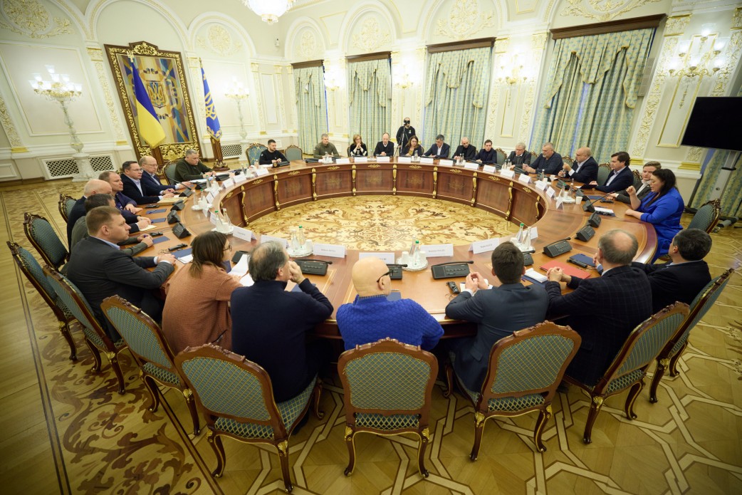 Глава держави зустрівся з делегацією глобальної парламентської мережі «Об’єднані для України» Глава держави зустрівся з делегацією глобальної парламентської мережі «Об’єднані для України»