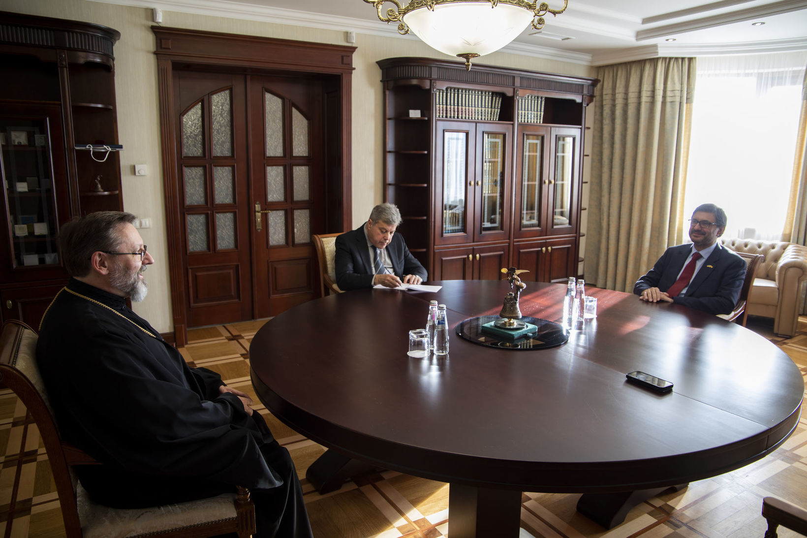 Глава УГКЦ подякував послові Іспанії за&nbsp;підтримку і&nbsp;розповів про природу війни росії проти України