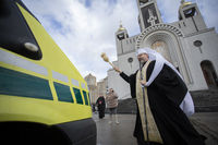 «Голосом зранених людей кажемо вам, братам і сестрам: Дякуємо!»: Блаженніший Святослав освятив у Києві передані з Австрії реанімобілі «Голосом зранених людей кажемо вам, братам і сестрам: Дякуємо!»: Блаженніший Святослав освятив у Києві передані з Австрії реанімобілі