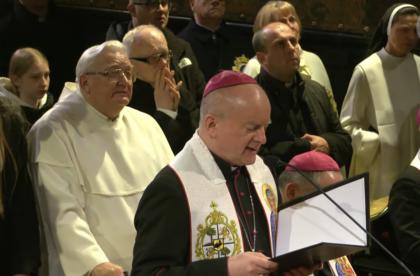 Єпископ Собіло: «Мати з пораненим обличчям, ніхто краще за Тебе не розуміє ран України» Єпископ Собіло: «Мати з пораненим обличчям, ніхто краще за Тебе не розуміє ран України»