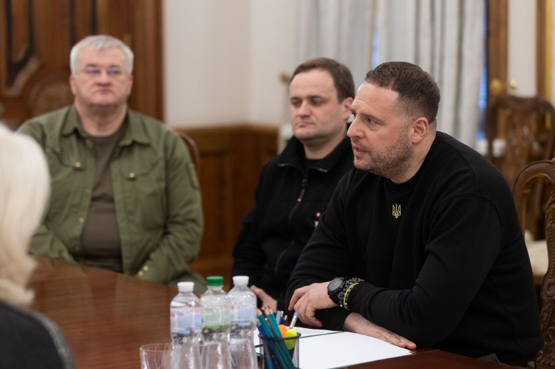 Керівник Офісу Президента України зустрівся з головою Асоціації мерів Франції, мером міста Канни Керівник Офісу Президента України зустрівся з головою Асоціації мерів Франції, мером міста Канни