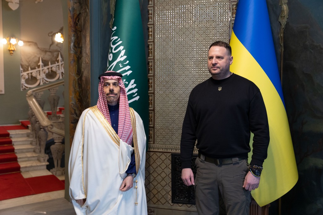 Керівник Офісу Президента України зустрівся з міністром закордонних справ Саудівської Аравії Керівник Офісу Президента України зустрівся з міністром закордонних справ Саудівської Аравії