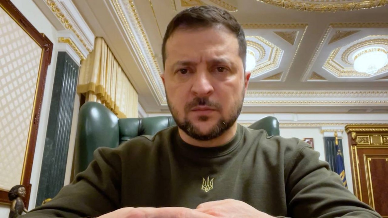 Нам в Україні потрібно говорити в один голос зі світом щодо постачання для оборони та посилювати тиск на Росію – звернення Президента Володимира Зеленського Нам в Україні потрібно говорити в один голос зі світом щодо постачання для оборони та посилювати тиск на Росію – звернення Президента Володимира Зеленського
