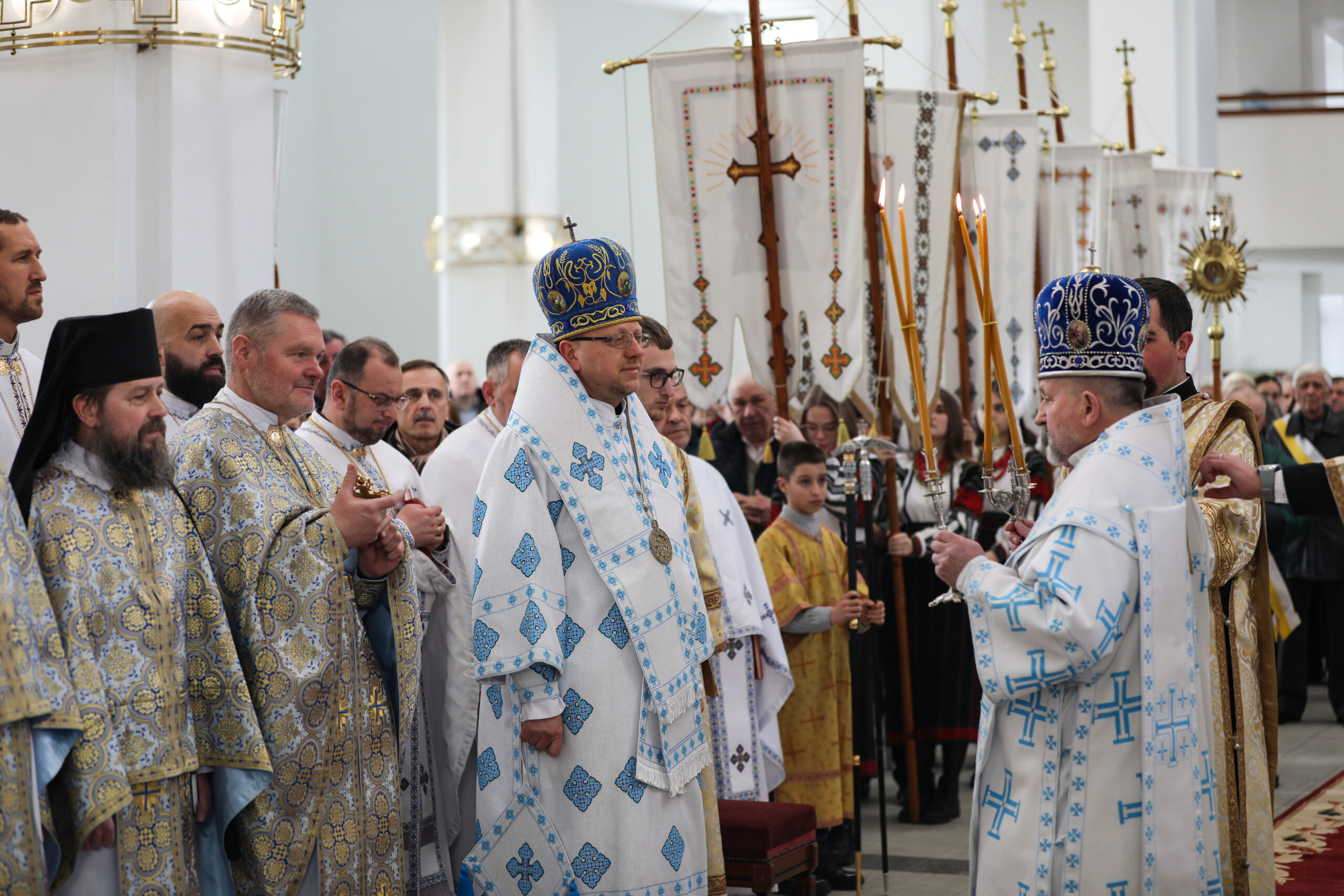 «Нехай Всемилостивий Господь просвічує вас на дорозі пізнання відвічних правд», ― так отця Ореста Фредину привітав Митрополит із 60-літтям «Нехай Всемилостивий Господь просвічує вас на дорозі пізнання відвічних правд», ― так отця Ореста Фредину привітав Митрополит із 60-літтям