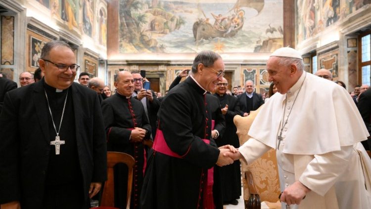 Папа до каноністів: найвищим законом є спасіння душ Папа до каноністів: найвищим законом є спасіння душ