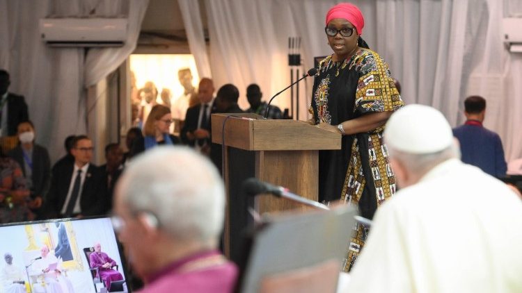 Папа внутрішньо переміщеним особам: станьте зерном зростання країни Папа внутрішньо переміщеним особам: станьте зерном зростання країни