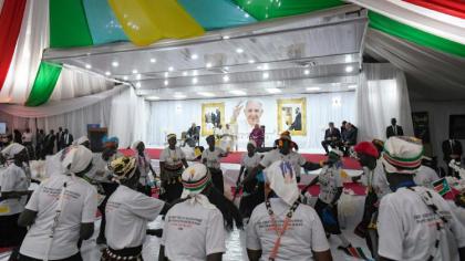 Папа внутрішньо переміщеним особам: станьте зерном зростання країни Папа внутрішньо переміщеним особам: станьте зерном зростання країни