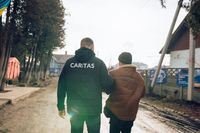 Патріарший паломницький центр провів евакуацію людей із найбільш «гарячих» точок Донеччини Патріарший паломницький центр провів евакуацію людей із найбільш «гарячих» точок Донеччини