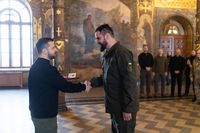 Президент України вручив державні нагороди трьом військовим капеланам УГКЦ