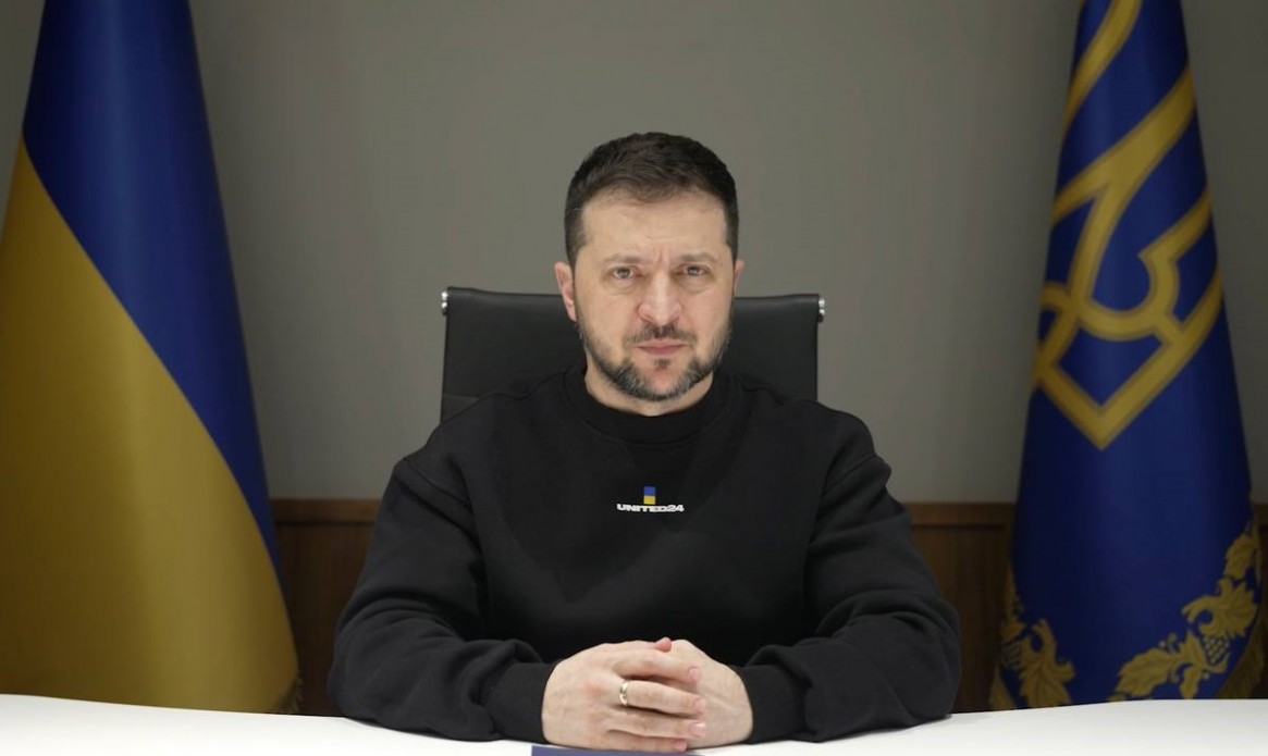 Тримати ситуацію на фронті й готуватися до будь-яких ескалаційних кроків ворога – це пріоритет на найближчий час – звернення Президента України Тримати ситуацію на фронті й готуватися до будь-яких ескалаційних кроків ворога – це пріоритет на найближчий час – звернення Президента України