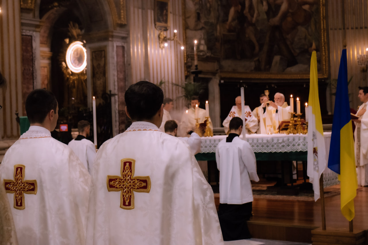Тиждень молитов за&nbsp;Україну в&nbsp;Римі розпочався Літургією за&nbsp;участю архиєпископа Пола Річарда Ґаллаґера
