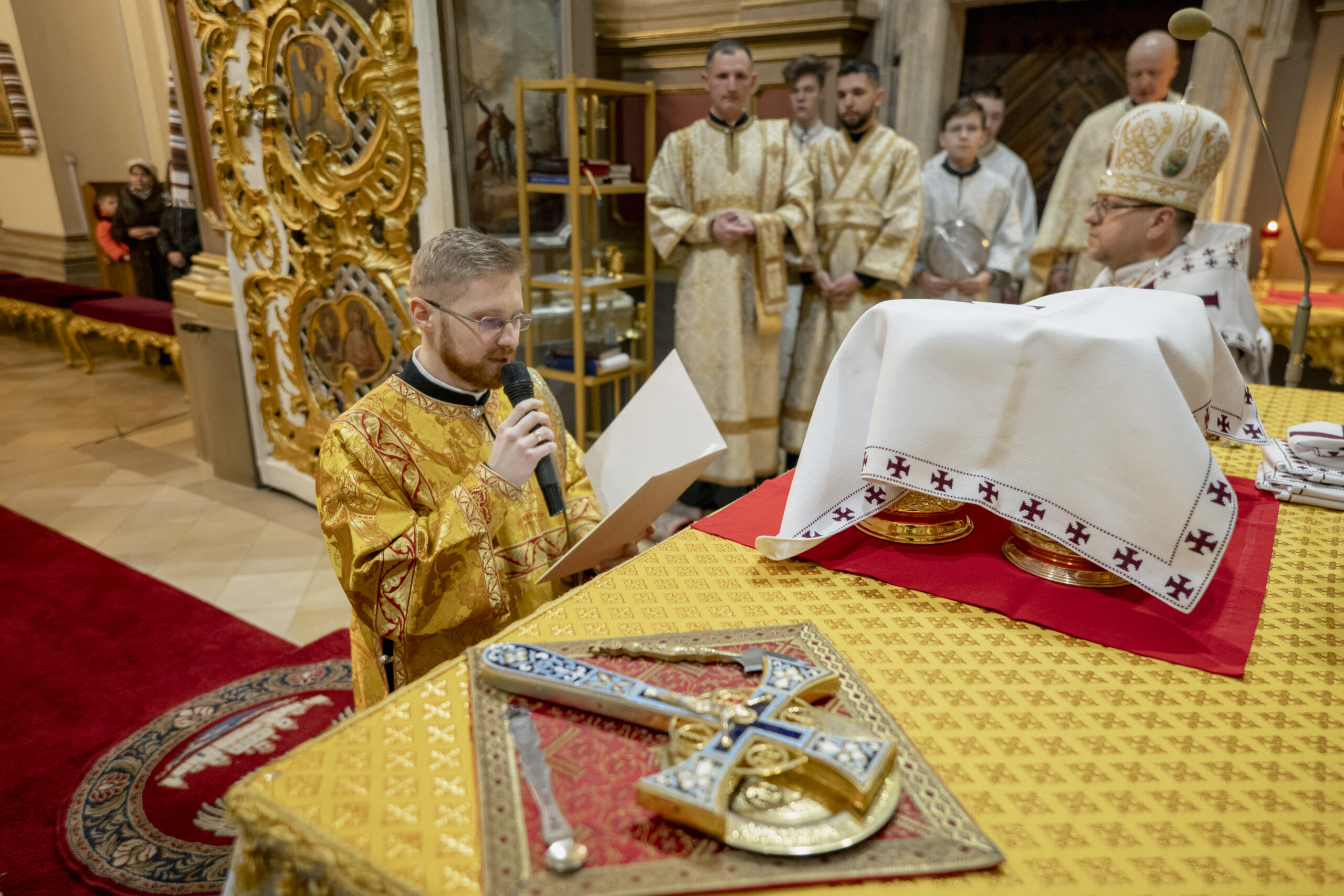 «У стіп Божого милосердя черпай силу для служіння», — Владика Володимир звершив священниче рукоположення Керівника Пресслужби Львівської Архиєпархії Михайла Квасюка «У стіп Божого милосердя черпай силу для служіння», — Владика Володимир звершив священниче рукоположення Керівника Пресслужби Львівської Архиєпархії Михайла Квасюка